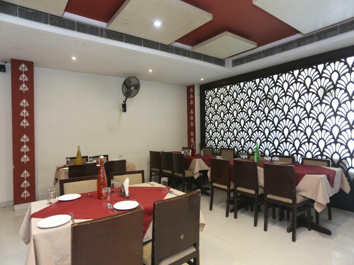 Bilberry Hotel Rewāri Zewnętrze zdjęcie