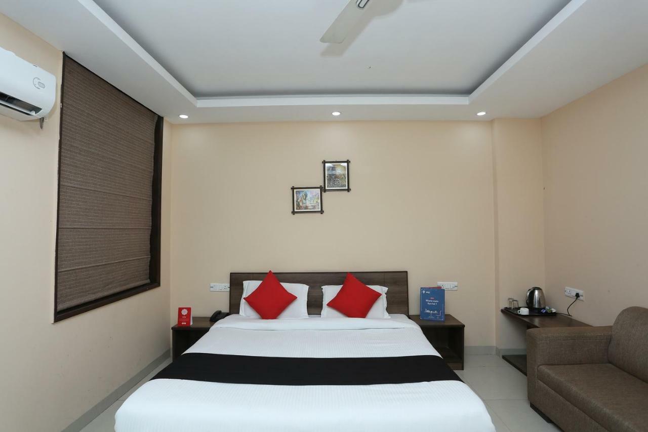Bilberry Hotel Rewāri Zewnętrze zdjęcie